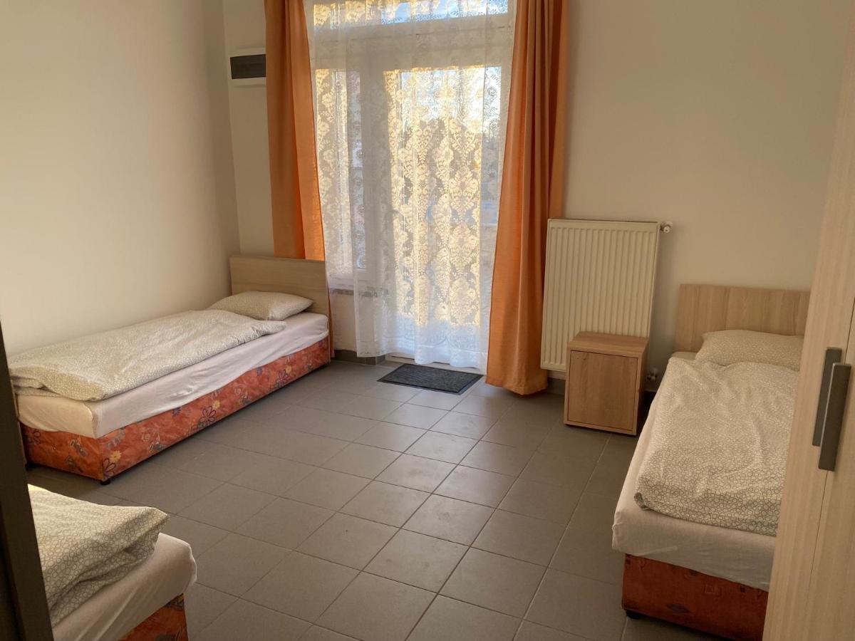 Tocc Apartman Gyál エクステリア 写真