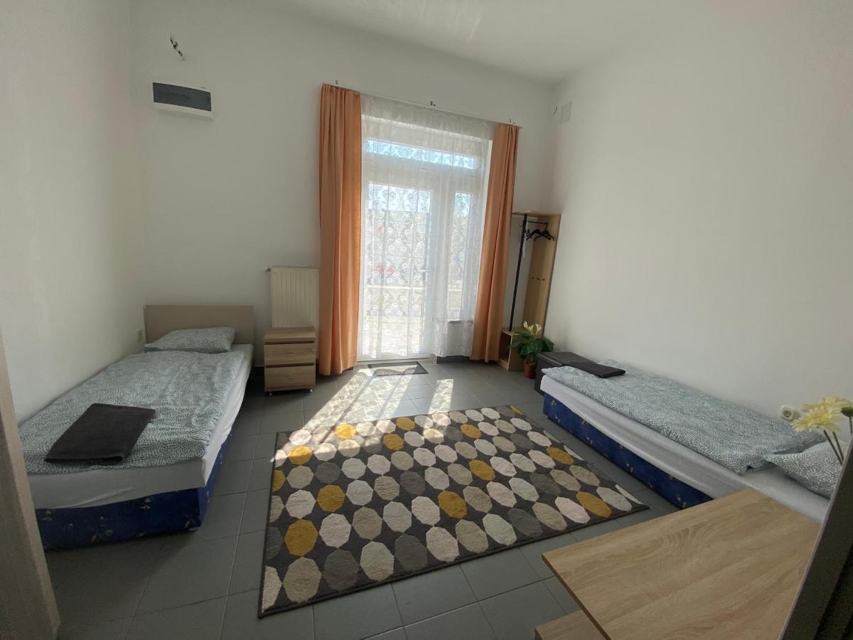 Tocc Apartman Gyál エクステリア 写真