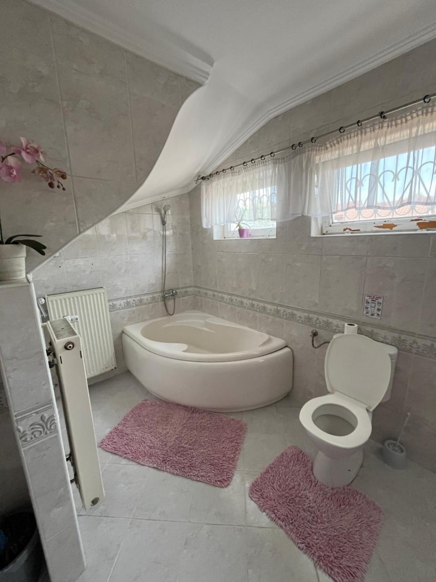 Tocc Apartman Gyál エクステリア 写真